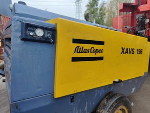 <span class=keywords><strong>Compresor</strong></span> <span class=keywords><strong>de</strong></span> <span class=keywords><strong>aire</strong></span> <span class=keywords><strong>de</strong></span> tornillo eléctrico Atlas Copco XA77E usado, portátil, a <span class=keywords><strong>precio</strong></span> competitivo, para maquinaria industrial - Product Image 5