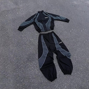 Ensemble de survêtement coupe-vent surdimensionné 2 pièces avec veste boutonnée et pantalon en nylon, design personnalisé, vente en gros - Product Image 1