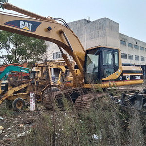 รถขุด CAT325BL ขนาด 25 ตัน พร้อมบุ้งกี๋ขุดขนาด 1.25 ลูกบาศก์เมตร รถขุดตีนตะขาบ CAT325BL มือสอง - Product Image 2