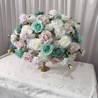 IFG Factory Direct, centre de table en forme de boule de fleurs vert clair, blanc et rose de 60 cm pour la décoration de table de mariage