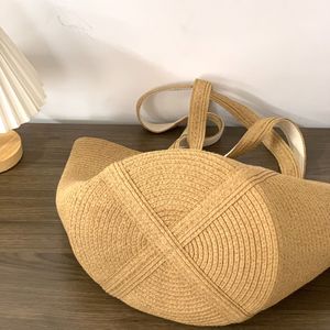 Sac à main en paille tressée pour femme, grande capacité, sac fourre-tout en papier tissé, pochette à cosmétiques, sac à bandoulière décontracté pour l'été et la plage - Product Image 5