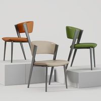 Ensemble de chaises de table de luxe modernes à dossier haut refroidissement en cuir nordique italien pour hôtel restaurant salle à manger en plein air Style design