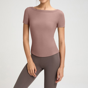 SUHE TS-011 Athena Top de Yoga de Manga Corta con Hombros Descubiertos, Color Sólido, Ropa Deportiva para Mujer - Product Image 4