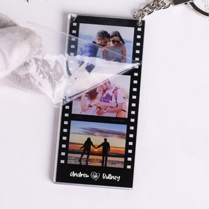 <span class=keywords><strong>Porte</strong></span>-<span class=keywords><strong>clés</strong></span> personnalisable en acrylique style film, idéal pour les ventes transfrontalières, avec texte et photo personnalisés DIY - Product Image 1