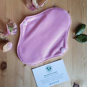Assorbenti Igienici Lavabili Laboratorio Sostenibile, Assorbenza Regolare, Senza Ali, in Tessuto Riutilizzabile, Ecologici, per Uso Diurno - Product Image 1