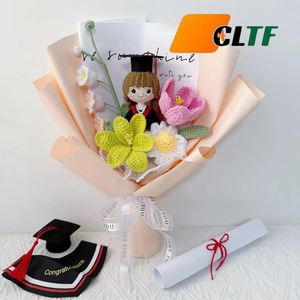 CLTF Ramo de Flores Tejidas a Crochet Más Vendido para la Temporada de Graduación, Flores Hechas a Mano con Muñeca Doctoral de Graduación, Regalo para Mejores Amigas - Product Image 1