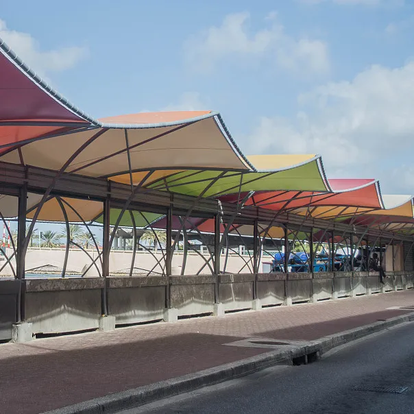 XZ OEM ODM kits de pergola à toit rétractable à persiennes auvent en plastique ondulé motorisé extérieur casette complète auvent soleil