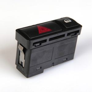 สวิตช์ไฟฉุกเฉิน BMW ซีรีส์ 3 12V พลาสติก ระบบล็อคกลางแบบไฟฟ้า ปี 2001 2006 - Product Image 1