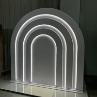 Arche de scène de mariage incurvée en acrylique LED sur mesure, support de toile de fond pour décoration de scène de mariage, fournitures pour fêtes et événements