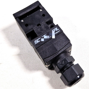 Yeni Endüstriyel ve Bina Kontrol Anahtarları Kam Anahtarı G50 (kas) G50-017m22-2281-<span class=keywords><strong>2</strong></span>/m22y-2281-<span class=keywords><strong>2</strong></span>-1368-<span class=keywords><strong>3</strong></span> Yeni Orijinal Stokta - Product Image 6