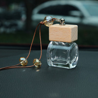 Vente chaude suspendu verre voiture diffuseur bouteille désodorisant parfum verre parfum arôme voiture diffuseur bouteille