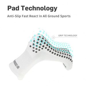 ถุงเท้าฟุตบอลผู้ชายแบบไร้ตะเข็บ ซับเหงื่อ กันลื่น กระชับมือ - Product Image 2