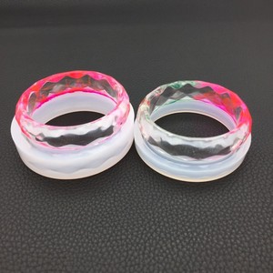 Molde de silicona ancho y delgado Yuye <span class=keywords><strong>para</strong></span> pulseras de <span class=keywords><strong>mujer</strong></span>, molde <span class=keywords><strong>para</strong></span> fundición de resina epoxi, molde <span class=keywords><strong>para</strong></span> brazaletes, molde de silicona <span class=keywords><strong>para</strong></span> joyería DIY, moldes de resina - Product Image 4