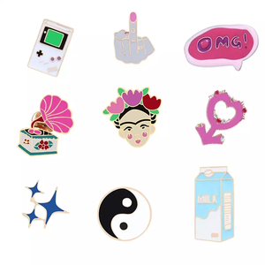 Fabricant de gros logo en métal personnalisé <span class=keywords><strong>noir</strong></span> nickel mignon revers anime dur émail doux casquette chapeau insigne broche dessin animé <span class=keywords><strong>chat</strong></span> broches - Product Image 4