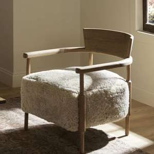 Poltrona Singola Moderna Vintage in Legno Massello, Divano Relax per Soggiorno, Camera da Letto, Balcone - Design in Tessuto Effetto Lana d'Agnello - Product Image 1