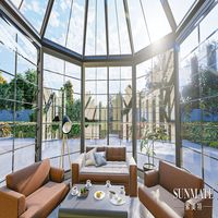Véranda mobile en aluminium et verre pour toutes les saisons, style villa moderne, avec toit incliné automatique, pour jardin, patio et cour.