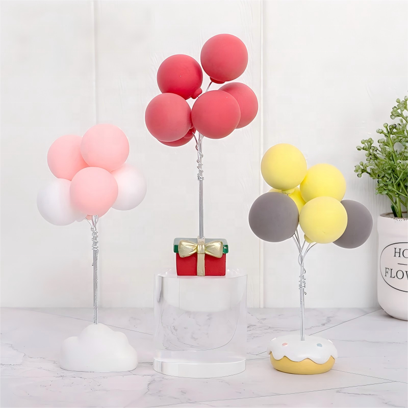 Roogo Cute Miniature Home Decorative Accessories