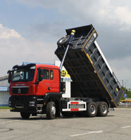 Camion à benne basculante Howo TX7 de marque chinoise de premier plan (route et exploitation minière) 8X4/6X4 avec un bon prix à la vente