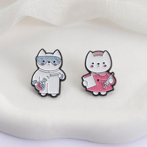 เข็มกลัดเคลือบรูปแมวลายพยาบาลในห้องทดลองน่ารักเข็มกลัดนักวิทยาศาสตร์ลูกแมวติดปกเสื้อของขวัญสำหรับเพื่อน - Product Image 3