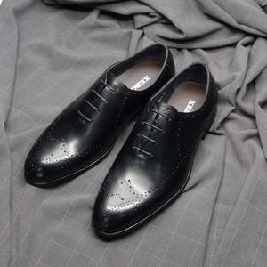 Chaussures pour hommes en cuir véritable respirantes à lacets, à bout carré, tendance, élégantes, formelles et décontractées, sur mesure haut de gamme pour l'automne - Product Image 5