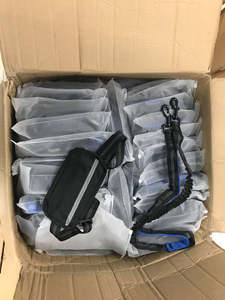 Laisse Rétractable Réfléchissante pour Chien avec Sac Banane Ajustable pour la Marche et la Course en Extérieur, Mains Libres, Anti-Traction - Product Image 6