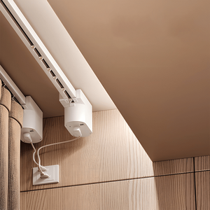 Fournisseur de systèmes de rideaux motorisés, rail de rideau électrique WiFi <span class=keywords><strong>Tuya</strong></span> pour projets de bâtiments commerciaux - Product Image 1