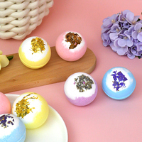 Vente en gros de coffret cadeau pour femmes Spa pour le corps Huile essentielle Parfum bio Soin de la peau Bulle pétillante Fleurs séchées Bombe de bain naturelle vegan