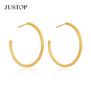 Aros de moda OEM/OEM, impermeables, de acero inoxidable, chapados en oro, hipoalergénicos, proveedor de joyería de moda, juego de aretes para mujer - Product Image 5