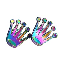 Nouvelle conception 2026 – Épingles personnalisées plaquées couleur arc-en-ciel, badges en forme de couronne pour revers, badges personnalisés pour chemise ou chapeau, artisanat métallique