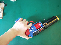 Pistolet à pyrotechnie froide