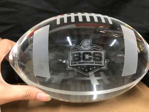 एचडीडब्ल्यू फैक्टरी थोक उच्च गुणवत्ता वाली क्रिस्टल बॉल कस्टम लोगो खेल प्रतियोगिता के लिए K9 क्रिस्टल फुटबॉल ट्रॉफी के साथ - Product Image 5