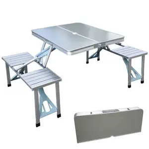 Table de voyage pliable pliable de pique-nique Portable avec des chaises trou de parapluie ensemble de Table et de chaise de Camping pour 4 personnes