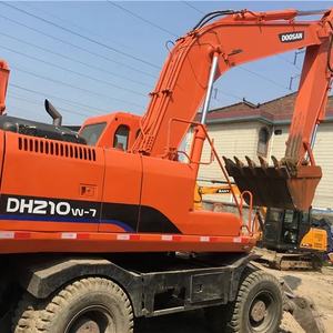 Excavadora Hidráulica de Ruedas Doosan DH210W-7 Usada en Excelentes Condiciones, Cucharón de 1.2m, Peso Operativo de 21 Toneladas, Caja de Cambios de 110kw, Bomba PLC - Product Image 1