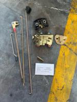DZ1643340030 DZ1643340040 Ensemble de serrures de porte gauche et droite pour cabine de camion SHACMAN F3000 F2000