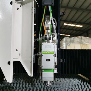 Máquina de corte por láser de fibra CNC para corte de chapa de acero inoxidable y aluminio acero al carbono 1500W 3000W - Product Image 4