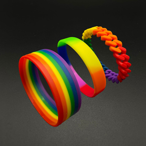 Bracelet en silicone souple et confortable, torsadé, six couleurs, en gros, en stock, pour le Mois de la fierté LGBTQ+, motif homosexualité - Product Image 1