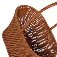Handgeweven eco-vriendelijke waterdichte manden van PP-rattan met handvatten voor het verpakken van cadeaus, bloemen, fruitopslag & fotodisplay