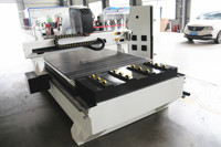 Routeur CNC 1325 pour le travail du bois, fabrication de meubles, fabrication de CNC, gagner de l'argent, routeur CNC d'occasion, machine à travailler le bois