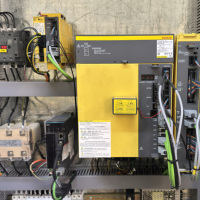 Torno CNC de Cama Inclinada Equipado con Sistema de Control GSK y Sistema de Cambio Automático de Herramientas para Trabajos en Metal