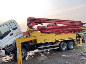 Pompa per calcestruzzo PUTZMEISTER 37M usata 2005 anno - Product Image 2