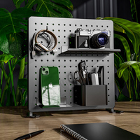 Organisateur de jeu en acier Peg Board étagère Pegboard avec crochets noir blanc outil de contrôle Pegboard sans poinçon Gaming Pegboard