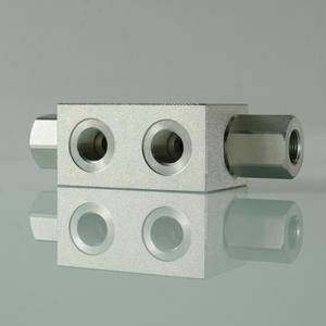 Verrou hydraulique bidirectionnel modèle OM VRDE 3/8 F FF avec cylindre à tige chromée dure, diamètre intérieur du tube de 500 mm - Product Image 2