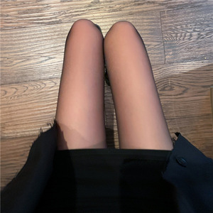 Vente en gros Collants d'été fins et brillants Collants brillants à l'huile tricotés par compression pour femmes et filles - Product Image 6