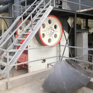 Nouveau concasseur à mâchoires en acier pour l'exploitation minière et la construction avec moteur, engrenage, PLC - Équipement de concassage de pierre efficace à prix compétitif - Product Image 3