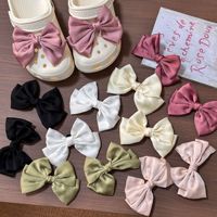 Fleurs de chaussures en tissu caoutchouté en forme de nœud et de croix, pièces de boucles à clipser, ornements DIY, décorations pour empeignes de pantoufles, mode et durables