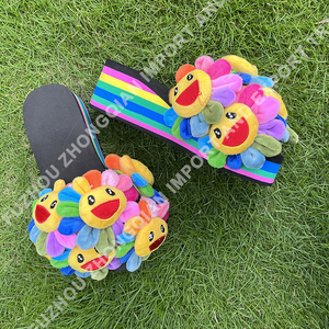 Fatto a mano girasole viso floreale <span class=keywords><strong>peluche</strong></span> zeppa pantofola fiore piattaforma Chaussure Femme sandali pantofole per le donne signora - Product Image 3