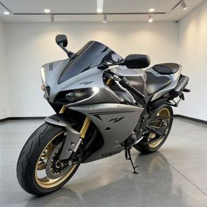 Motocicleta Deportiva Yamaha R1 de Alto Rendimiento, 1000cc, Cuatro Cilindros, Gasolina - Product Image 4