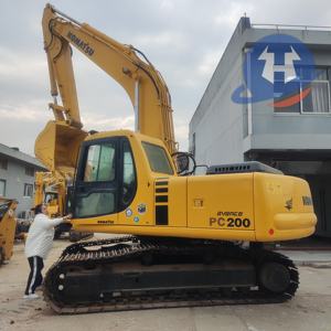 Escavatore cingolato Komatsu PC200 usato con alta efficienza 20 Ton peso operativo in migliori condizioni per la vendita - Product Image 1
