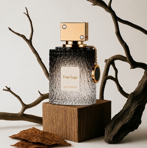 <span class=keywords><strong>Parfum</strong></span> pour <span class=keywords><strong>femme</strong></span> avec logo personnalisé en marque privée, <span class=keywords><strong>parfum</strong></span> de luxe de créateur, <span class=keywords><strong>parfum</strong></span> arabe original longue durée, eau de <span class=keywords><strong>parfum</strong></span> pour <span class=keywords><strong>femme</strong></span> - Product Image 1