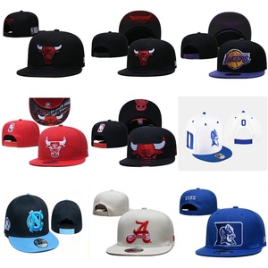 Cappello Snapback a 6 Pannelli Ispirato all'Era con Logo Personalizzato, Ricamo 3D in PVC, Visiera Piatta - Contattaci per il Catalogo Completo - Product Image 3